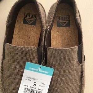 Reef slip on shoes- men’s sz 9